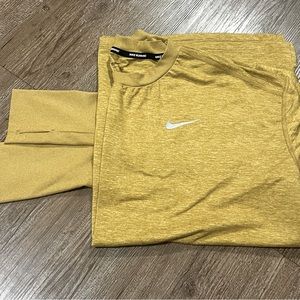 Nike dri fit sweater